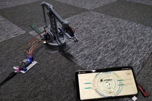 三自由度机械臂